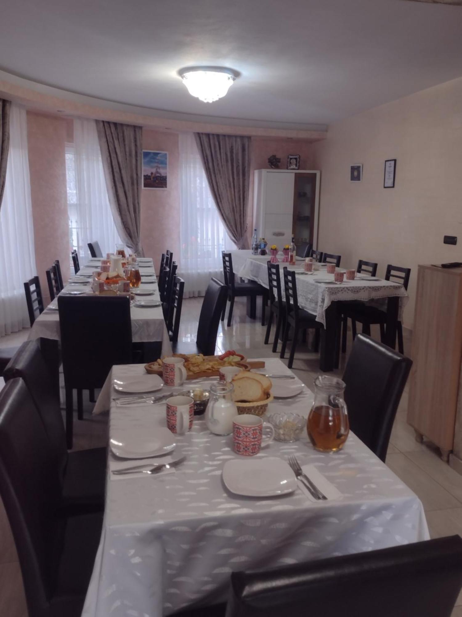 Popasul Calatorului 호텔 모이세이 외부 사진